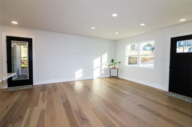 89 McNeal SE Drive, Marietta, GA 30060