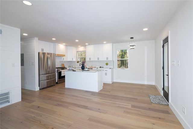 89 McNeal SE Drive, Marietta, GA 30060