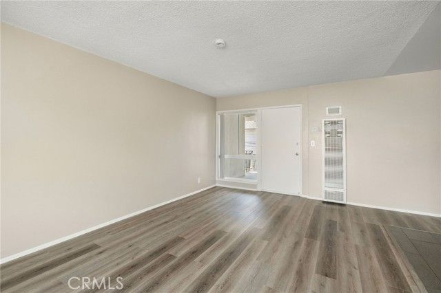 939 Pacific Avenue, Long Beach, CA 90813