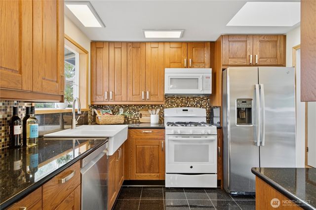 1727 Anacortes Avenue NE, Renton, WA 98059