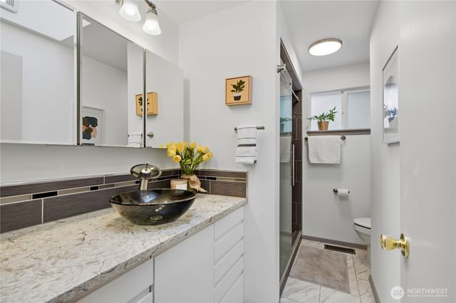 1727 Anacortes Avenue NE, Renton, WA 98059