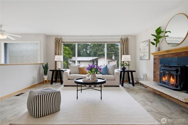 1727 Anacortes Avenue NE, Renton, WA 98059