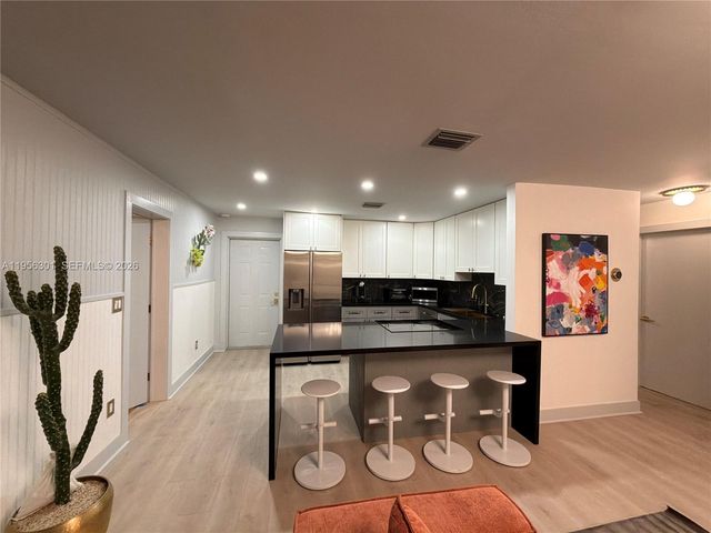 2340 SW 42nd Way, Fort Lauderdale, FL 33317