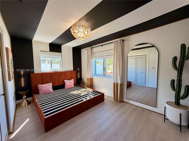 2340 SW 42nd Way, Fort Lauderdale, FL 33317