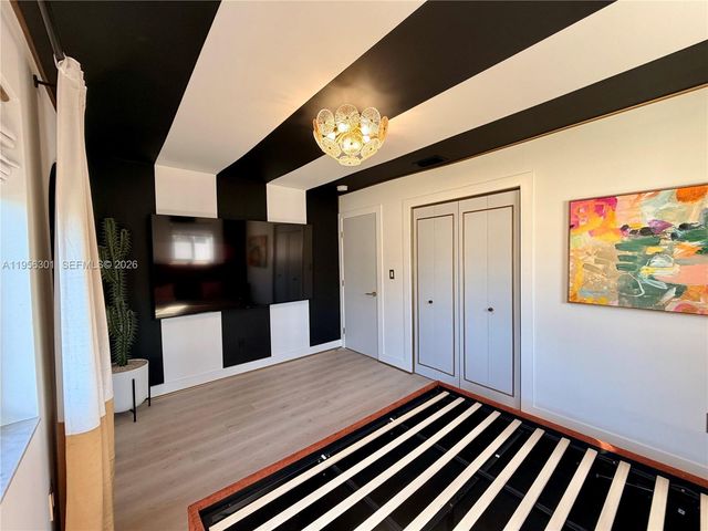 2340 SW 42nd Way, Fort Lauderdale, FL 33317