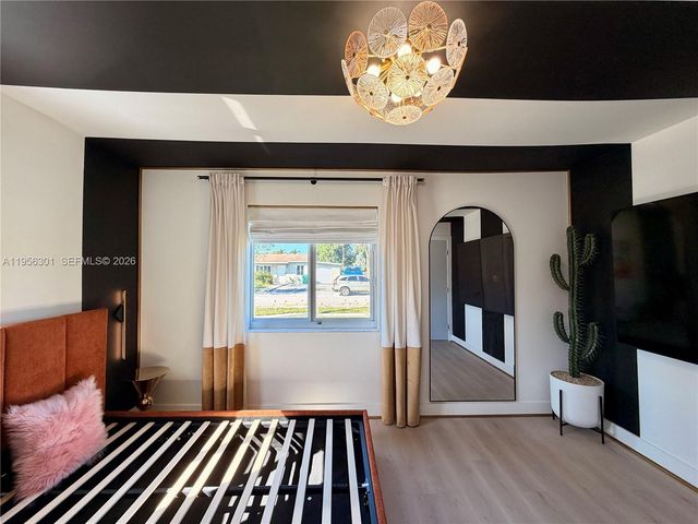 2340 SW 42nd Way, Fort Lauderdale, FL 33317