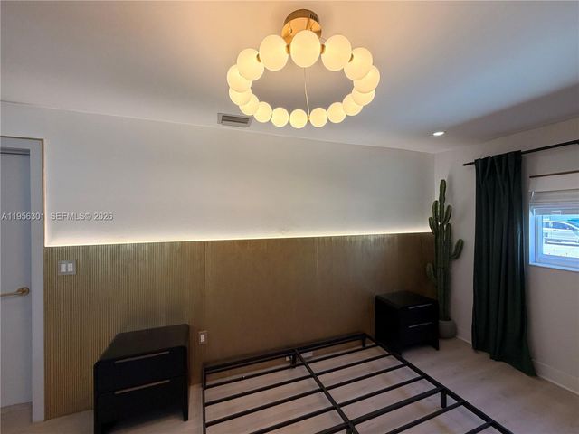 2340 SW 42nd Way, Fort Lauderdale, FL 33317