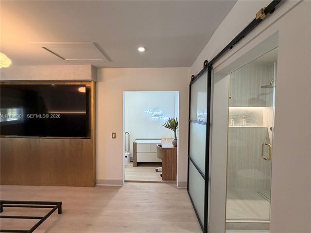 2340 SW 42nd Way, Fort Lauderdale, FL 33317