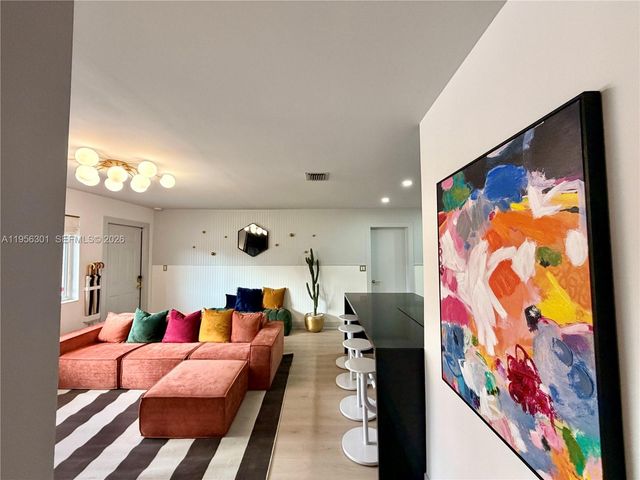 2340 SW 42nd Way, Fort Lauderdale, FL 33317