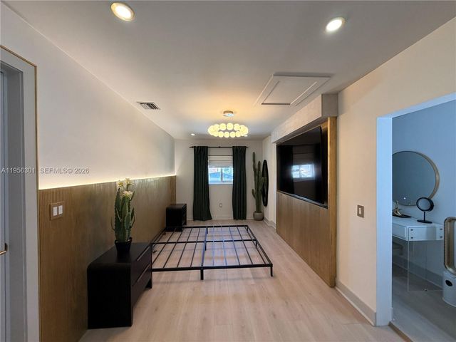 2340 SW 42nd Way, Fort Lauderdale, FL 33317