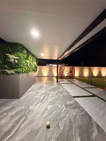 2340 SW 42nd Way, Fort Lauderdale, FL 33317