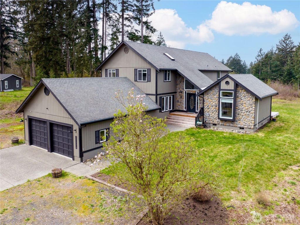 21118 26th Avenue E, Spanaway, WA 98387