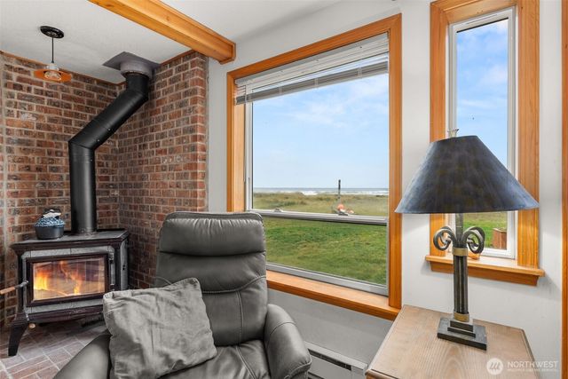 1981 Grey Gull Lane S, Westport, WA 98595