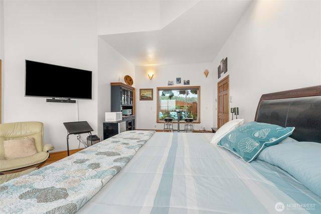 1981 Grey Gull Lane S, Westport, WA 98595