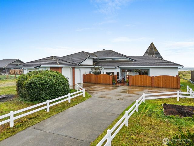 1981 Grey Gull Lane S, Westport, WA 98595