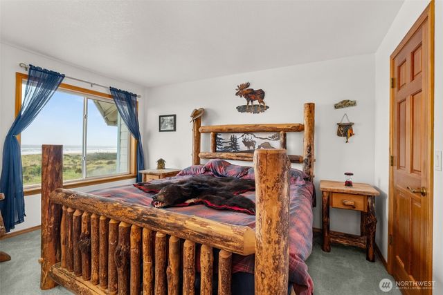 1981 Grey Gull Lane S, Westport, WA 98595