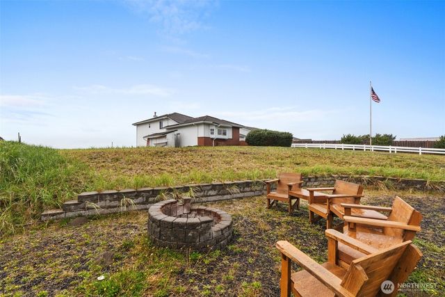 1981 Grey Gull Lane S, Westport, WA 98595