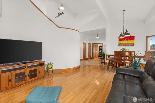 1981 Grey Gull Lane S, Westport, WA 98595