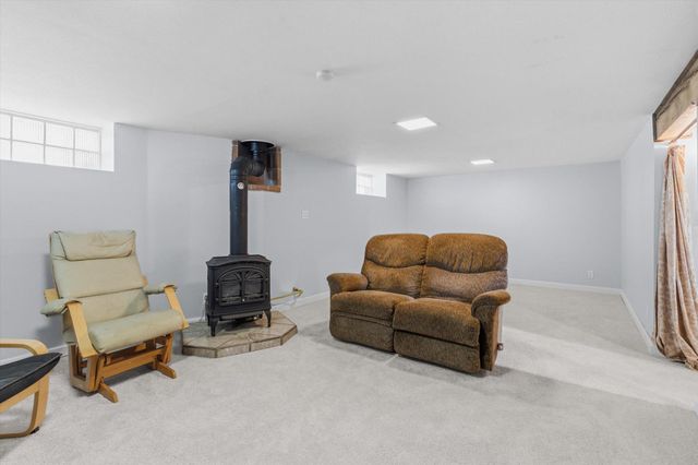 1601 Hubbard Avenue, Saint Paul, MN 55104