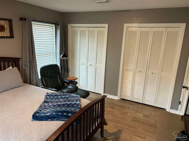 3869 Bay Wind Dr, Gulf Breeze, FL 32563