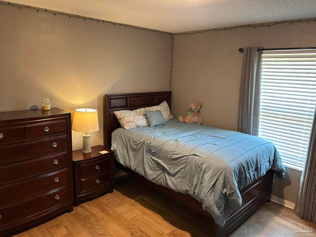 3869 Bay Wind Dr, Gulf Breeze, FL 32563