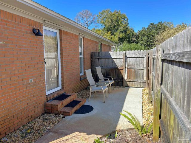 3869 Bay Wind Dr, Gulf Breeze, FL 32563