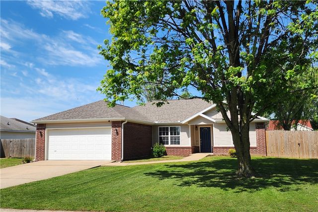 657 Frances Drive, Centerton, AR 72719