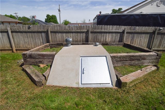 657 Frances Drive, Centerton, AR 72719