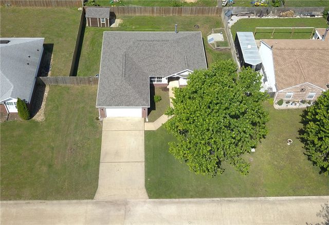 657 Frances Drive, Centerton, AR 72719