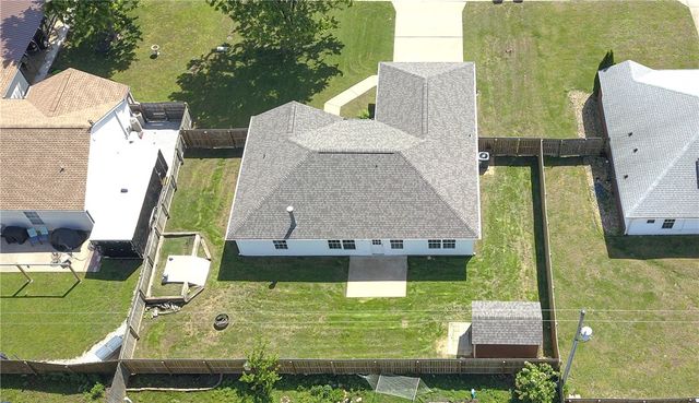 657 Frances Drive, Centerton, AR 72719