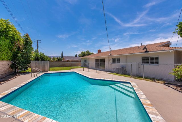 1870 Burch Avenue, Simi Valley, CA 93063
