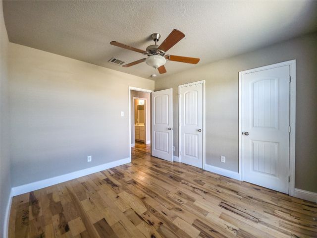 10929 Hawks Landing Road, Fort Worth, TX 76052