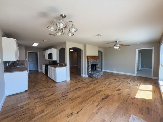 10929 Hawks Landing Road, Fort Worth, TX 76052