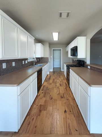 10929 Hawks Landing Road, Fort Worth, TX 76052
