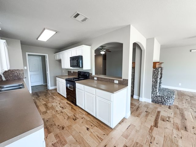 10929 Hawks Landing Road, Fort Worth, TX 76052