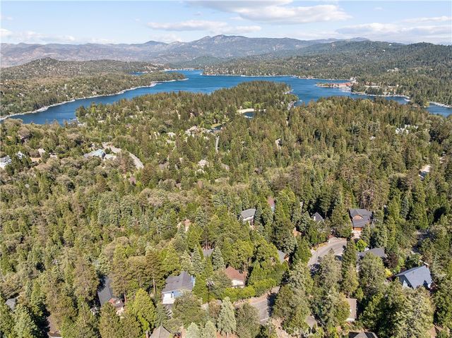 544 Old Toll, Lake Arrowhead, CA 92352