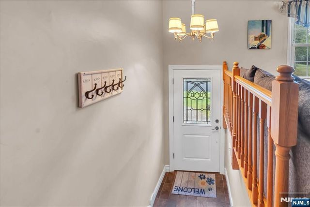39 Post Brook Road, West Milford, NJ 07480