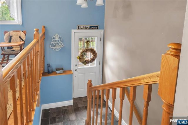 39 Post Brook Road, West Milford, NJ 07480