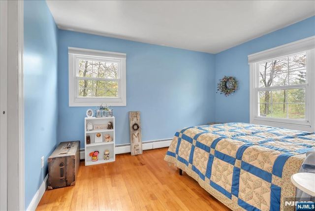 39 Post Brook Road, West Milford, NJ 07480