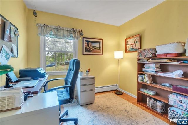 39 Post Brook Road, West Milford, NJ 07480