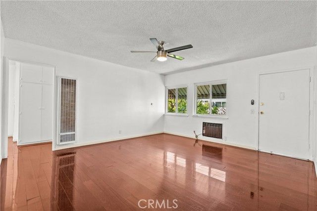 7137 Coldwater Canyon Avenue 10, North Hollywood (los Angeles), CA 91605