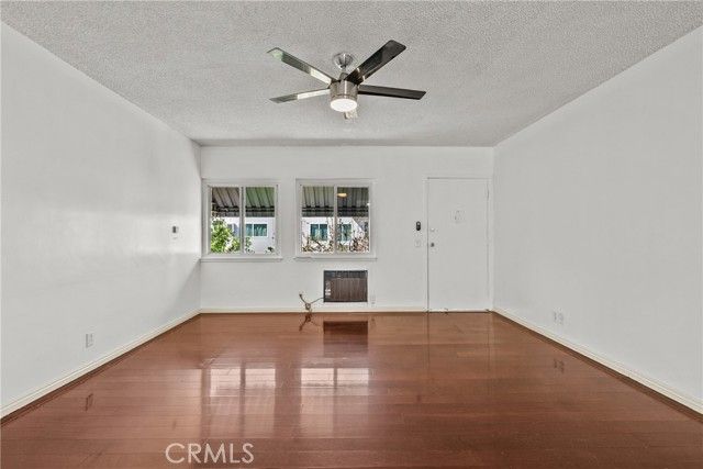 7137 Coldwater Canyon Avenue 10, North Hollywood (los Angeles), CA 91605