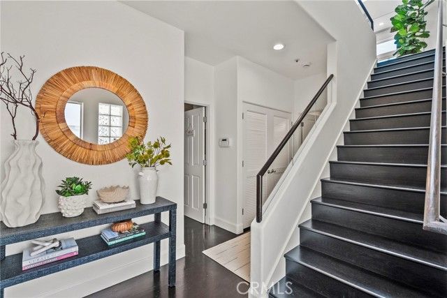 720 Manhattan Beach, Manhattan Beach, CA 90266