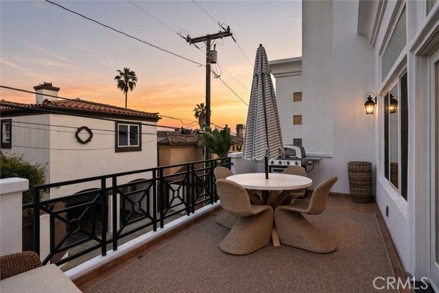 720 Manhattan Beach, Manhattan Beach, CA 90266