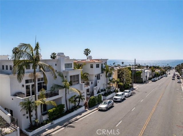 720 Manhattan Beach, Manhattan Beach, CA 90266