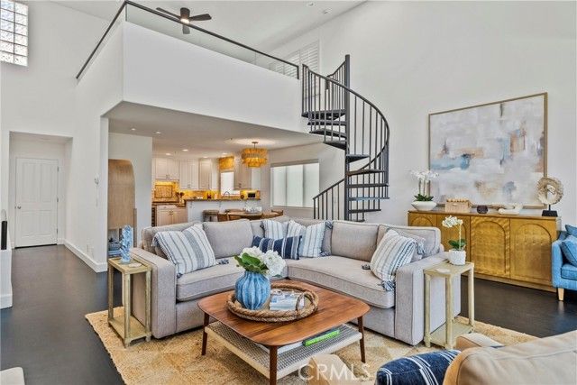 720 Manhattan Beach, Manhattan Beach, CA 90266