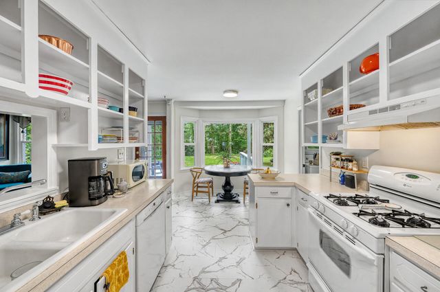 508 W Butternut Road, Summerville, SC 29483