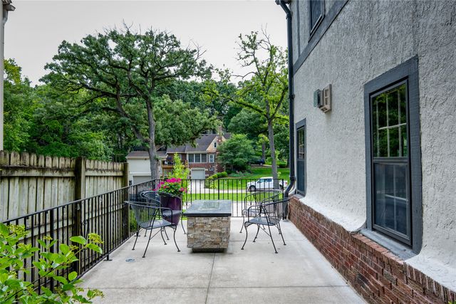3931 Maquoketa Drive, Des Moines, IA 50311