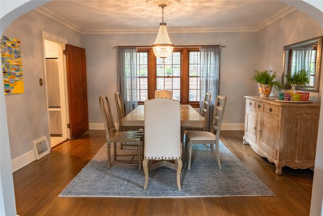 3931 Maquoketa Drive, Des Moines, IA 50311
