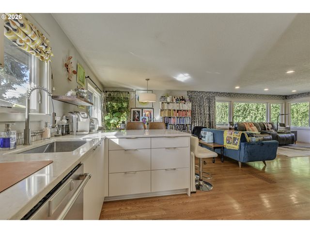 10980 Sw POLSKY Rd, Beaverton, OR 97005